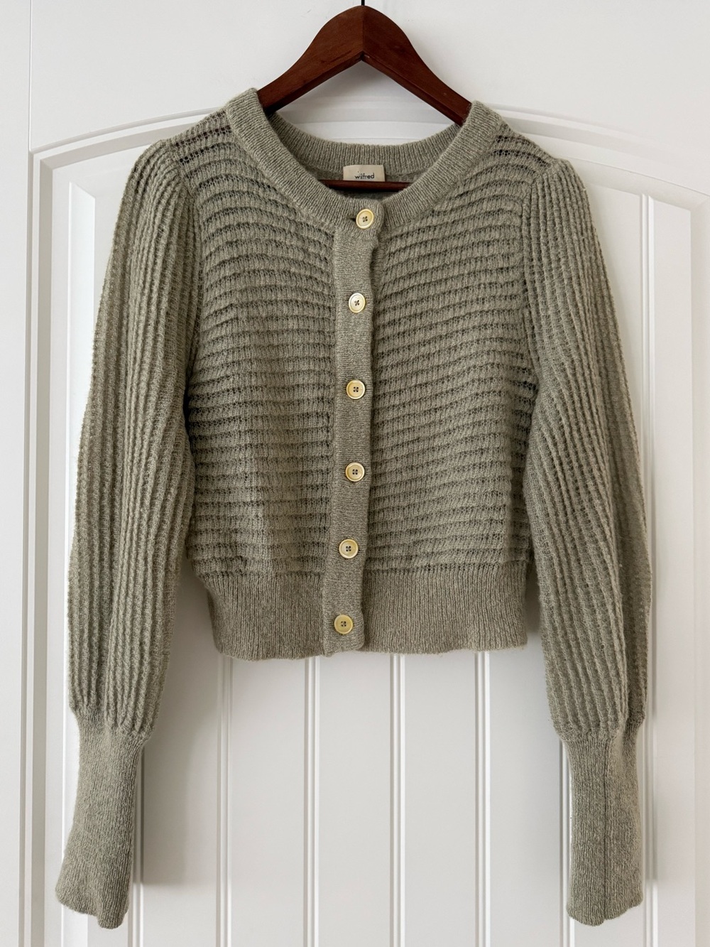 Aritzia Wilfred Alessia Cardigan.